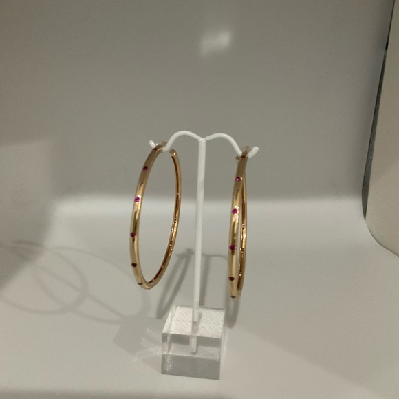 Super light gold hoops with Pink crystals - Picture 5 of 5